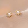 Aretes de perlas francesas transfronterizos para mujer, aretes de lujo de nicho de color mixto, fabricantes de aretes europeos y americanos al por mayor