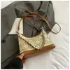 Bolsa da Moda Cravejada de Diamantes para Mulheres 2025 Novo Estilo Elegante Bolsa Dumpling Gypsophila Niche Fashion Bolsa Transversal Versátil