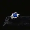 Joyería de Boda Esmeralda Sintética Piedra Preciosa Cuadrada Collar Pendientes Anillo Joyería Juego de Tres Piezas Joyería Nueva para Dama de Honor