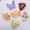 Accesorios de Resina de Dibujos Animados DIY Mariposa Simulada Abeja Insecto Pegamento de Crema Colgante Casero Pasador Cuerda para el Cabello Hebilla de Zapato Material
