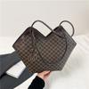 Bolsa da Moda Elegante Mamãe Bolsa de Ombro Feminina 2025 Verão Novo Irregular Grande Capacidade Bolsa Tote