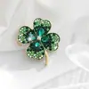 Broche de aleación de alta gama con pedrería de trébol de cuatro hojas estilo coreano, accesorio elegante y con estilo para trajes y abrigos de mujer