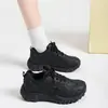 Zapatos deportivos de suela blanda que se sienten como pisar mierda, para mujer, novedad de otoño 2026, suela gruesa, antideslizantes, zapatos de papá MR616, productos en stock transfronterizos