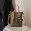 Bolsa pequeña para teléfono móvil, bolso cruzado de alta gama para mujer, bolso de mano versátil, bolso de hombro estampado, estilo vintage, nueva moda 2026