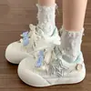 Zapatillas para Niña 2025 Otoño Nuevo Estilo Zapatos Blancos Versátiles para Niños Punta Redonda Aumentan la Altura Suela Gruesa Casual Deportivas Zapatos de Patineta