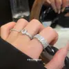 Anillo abierto de circonita ovalada súper brillante estilo Ins coreano anillo para el dedo índice de gama alta nicho anillo de dedo pequeño y exquisito