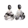 Pendientes Florales Geométricos de Resina con Degradado Europeos y Americanos, Elegantes y Retro, con un Toque Niche de Alta Gama