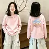 Camiseta Manga Longa Feminina Algodão Puro 2026 Nova Estilosa Estilo Primavera e Outono Infantil Crianças Médias e Grandes Casual Fofa Camada de Base Top