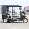 Motocicleta de Tres Ruedas Bajaj Fuel Negra de Gama Alta Tuk-Tuk Techo de Metal Doble Fila de Pasajeros de Combustible