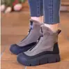 Botas de nieve casuales de invierno 2026 para mujer, estilo nuevo, de suela gruesa, caña alta, con cremallera frontal, zapatos de algodón cálidos con forro polar y botines peludos