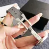 Reloj Cuadrado con Esfera Totalmente Diamantada, Correa de Caucho Marrón y Esfera Color Café, Elegante y Versátil Reloj para Mujer para el Trabajo y el Uso Casual