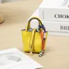 H Mini Cesta de Legumes Bolsa Pingente Pingente de Espelho Retrovisor de Carro Pingente de Chaveiro Fone de Ouvido Criativo Fofo