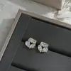 Brincos Personalizados de Zircônia Microincrustada de Novo Estilo para Mulheres, Brincos Geométricos Cubo de Açúcar com Design de Nicho, Brincos Exquisitos para o Dia a Dia