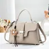 Bolso de mano para mujer de nuevo estilo con un diseño elegante y versátil, bolso de mano con tapa abatible, elegante y clásico, bandolera vintage, lujo ligero