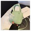 Bolso Cuadrado Pequeño Versátil para Desplazamiento Verano 2025 Diseño Nicho Bolso Boston Moda Mini Bolso de Mano Bolso Cruzado para Mujer