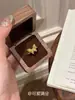"Las Notas de la Mariposa de la Poesía" Anillo de Mariposa Artesanal de Seda Dorada para Ensalada Anillo Exquisito de Princesa de Lujo Ligero de Alta Calidad