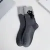 Calcetines degatito para mujer, calcetines de media pantorrilla para otoño e invierno, calcetines cálidos de felpa de dibujos animados lindos estilo coreano sin costuras holgados para mujer, venta al por mayor