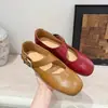 Sapatos femininos quadrados com fivela estilo fada, nova versão coreana do outono de 2026, mocassins rasos planos de sola macia para mulheres