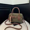 Bolso de mano de moda de nicho estilo coreano, bolsa tipo almohada, nuevo modelo principios de otoño 2026, adecuado para el trabajo y los desplazamientos, bolso Boston, bolso cruzado casual