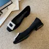 G3760-62 Sapatos de Salto Grosso de Camurça com Bico Quadrado e Strass 2026 Verão Novo Estilo Fada Solos Únicos Versáteis para Usar com Saias
