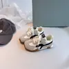 Zapatillas de entrenamiento alemanas para niñas de color block retro, nuevo modelo 2026, suela blanda, ligeras, zapatillas versátiles, zapatillas estilo coreano Forrest Gump para niños