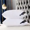 Almohada de terciopelo de plumas de un solo lado