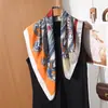 Elegante Pañuelo Cuadrado Delgado Estilo Francés para Mujer, Ligero y Transpirable, Estilo Artístico, Versátil para Usar con Camisa, Pañuelo Decorativo para el Cuello, Pañuelo de Seda