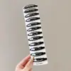 Pinza para el cabello con flequillo negro para mujer, estilo nuevo 2024, pinza para el cabello rota, pinza lateral, pinza pequeña, tocado, pinza para el cabello frontal para niños.