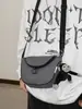 Bolsa de Ombro Moda Coreana Transfronteiriça, Mochila Pequena Esportiva Versátil, Bolsa de Ombro Casual Masculina e Feminina, Bolsa Transversal de Nicho de Alta Qualidade