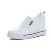 Sapatos Femininos Estilo Novo Primavera 2026 com Aumento de Altura Escondido, Versão Coreana, Versátil, Emagrecimento, Respirável, Casual Slip-On Sapatos Brancos