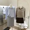 Camisa Listrada Azul/Marrom, Top Curto Slim-Fit, Cor Café, Direto da Fábrica de Origem, Mistura de Algodão Sem Elasticidade
