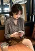 Blusa de chifon com decote em V estilo francês, com fitas e poás para mulheres, primavera/outono 2026, de manga longa, corte solto, modeladora, versátil, top com proteção solar