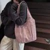 Bolso Nicho de Hombro Único para Axila Bolso Tote de Gran Capacidad Femenino Nuevo Estilo Coreano Plisado Multibolsillo Bolso de Mano para Viaje