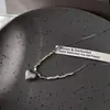 Doce e Cool Ins Tridimensional Coração Cubo Luxo Leve Nicho Alto Padrão Minimalista Não Desbota Design de Moda Versátil Colar