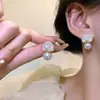 Pendientes de botón de perlas con forma de corazón de amor de estilo coreano, pendientes de botón de temperamento de moda retro, pendientes de perlas de moda 2024