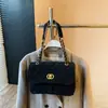 Bolso de Axila Popular de Moda Otoño e Invierno 2025 Bolso de Cadena Acolchado Nuevo Bolso de Hombro Versátil Coreano de Nicho