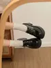 Sapatos Mocassins Femininos Tendência Aumentadores de Altura Estilo Britânico 2026 Primavera Ultra-Macios High-End com Fivela de Metal Elegantes para o Dia a Dia com Solas Grossas