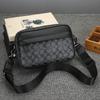 Nuevo Estilo Venta al Mayoreo Cuadros Bolso Cuadrado Pequeño Bolso Bandolera para Viajero Marca de Moda Casual para Hombre Cuadros Estilo Coreano Pu Bolso Deportivo