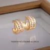 2026 Novo Modelo Brincos Zircônia Totalmente Diamantados Super Brilhantes para Mulheres, Brincos de Tarraxa Moda Francesa de Luxo Leve, Design de Nicho