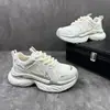 Tênis "Dad shoes" 2026 modelo novo primavera/verão, tênis esportivo respirável com combinação de couro e malha, moderno, versátil, confortável, tênis masculinos da moda com sola grossa