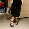 Novas chinelas femininas de salto alto em estilo de fada francesa com tiras finas e bico quadrado, sandálias de salto baixo, versáteis e elegantes para o verão