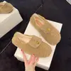 Zapatos peludos chic y modernos para mujer, nuevo modelo otoño e invierno 2026, zapatos de algodón slip-on para usar al aire libre, mocasines de felpa de suela plana