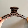 Pinza de garra grande de perlas de 15 cm para mujer, sensación de lujo ligero y de alta gama, estilo coreano, añade volumen al cabello, accesorio para el cabello versátil