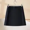 Mini saia de terno elegante de cintura alta em linha A para mulheres, novo estilo outono 2026, modeladora e versátil, anti-exposição, saia bodycon