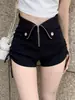 Shorts negros de cintura alta con cordón para mujer, estilo de verano, diseño moderno para chicas petite, hot pants ultra cortos de corte A