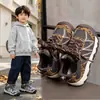 Zapatos Deportivos Antideslizantes para Niños 2026 Otoño/Invierno Nuevo Estilo Zapatos de Entrenamiento Alemanes para Niños Versátiles Suela Suave Estudiante Más Terciopelo Zapatos para Correr para Niños Grandes