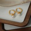 Elegantes Aretes de Moda en Forma de U de Nicho Versátiles Estilo Coreano con Diseño de Colgante de Cuentas Desmontables, Acero de Titanio Chapado en Oro