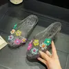Chinelos Coloridos Florais de Cristal para Mulheres, Venda Quente Transfronteiriça, Moda Retro de Verão para Exterior, Sapatos de Gelatina