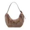 Bolso de Mano de Peluche Casual de Moda Tipo Bollo para Mujer 2025 Otoño Nuevo Simple Lujo Ligero Nicho Bolso de Hombro Cruzado