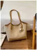 2026 Nova Bolsa de Mão Retrô Europeia e Americana Grande Capacidade Estilo Coreano Casual Simples Moda Bolsa Tote Nicho Bolsa Feminina